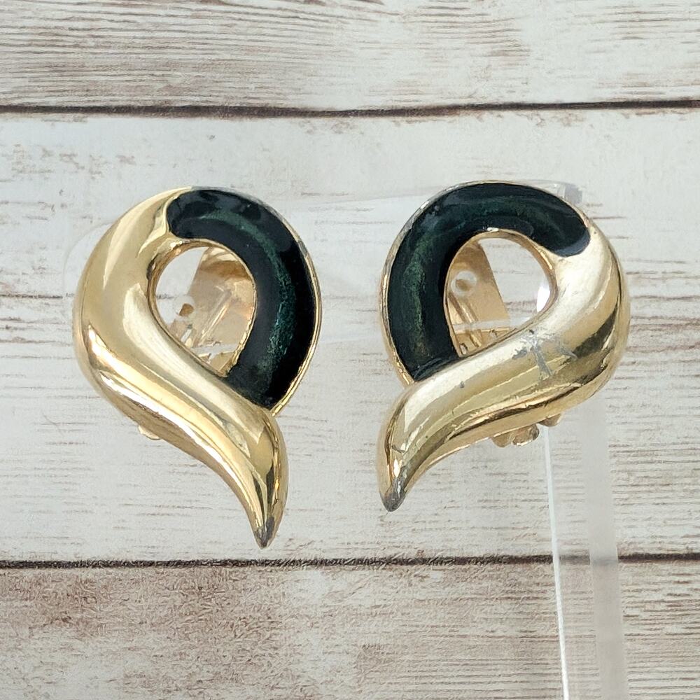 Vintage Clip On Earrings Gold Tone & Dark Green - Repair Needed